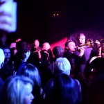 horns.crowd.1